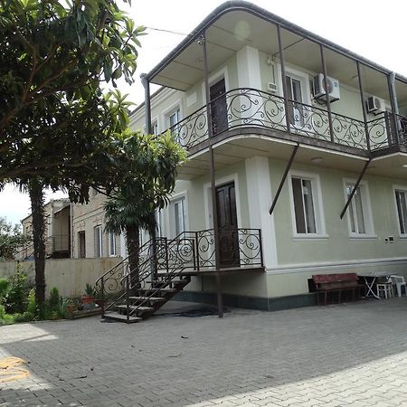Hotel Sano Кутаиси Екстериор снимка