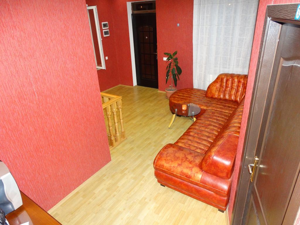 Hotel Sano Кутаиси Екстериор снимка